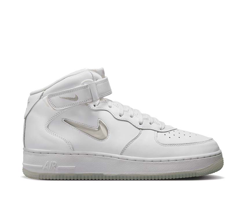 Nike Air Force 1 Mid '07 Summit White / Light Bone DZ2672-101