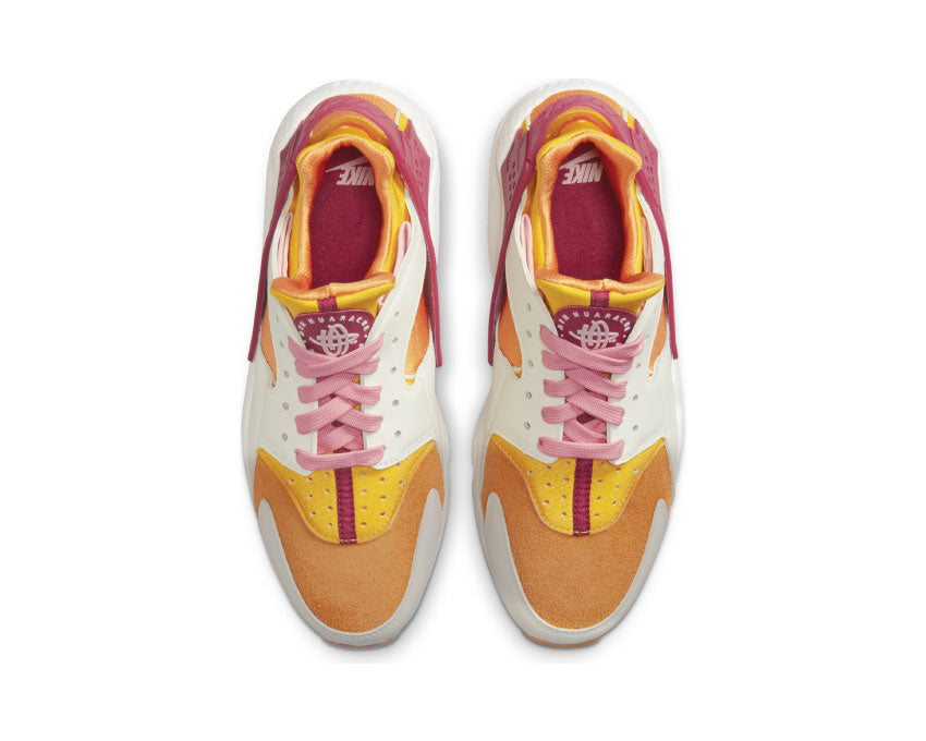 Nike Air Huarache W Sail / Rush Maroon - Sunset - Pink Glaze DO6720-100