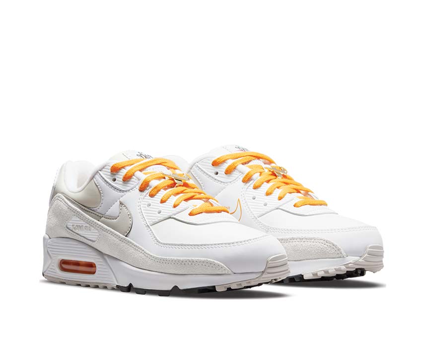 Nike Air Max 90 SE White / Light Bone - University Gold - Sail DA8709-100 