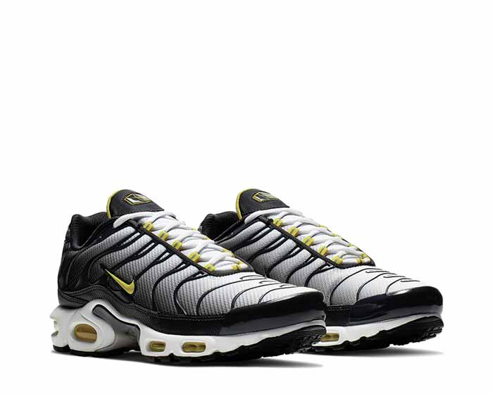 Nike air max plus yellow black white hotsell