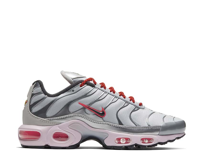 Nike Air Max Plus W Metallic Silver / Black - Bright Crimson CT2545-001