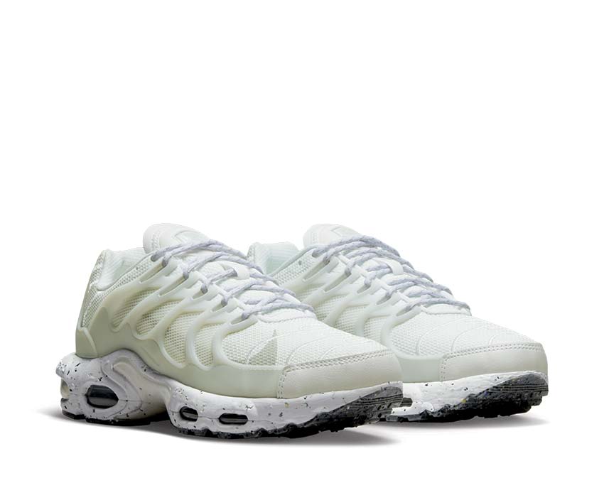 Nike Air Max Terrascape Plus Triple White Pure Platinum DQ3977-100 Size 10.5 Nike Air Max Terrascape Plus DQ3977-100 White Pure Platinum  main image 3