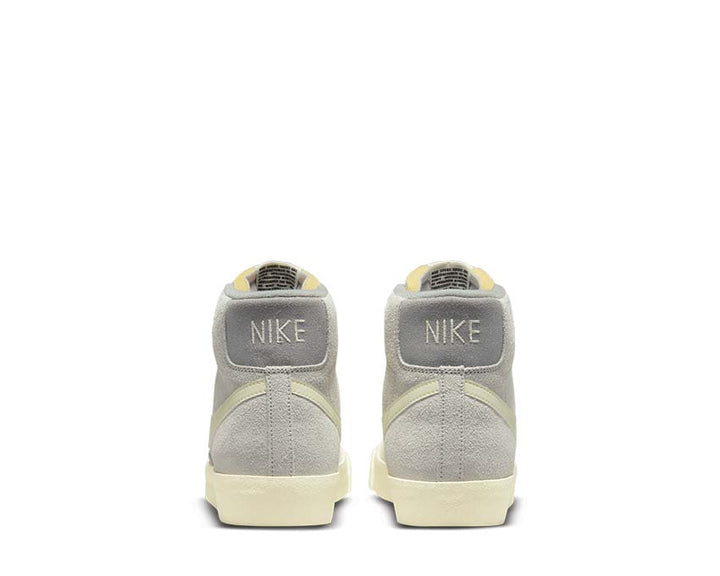 Nike Blazer Mid '77 Premium Vintage Light Bone / Coconut Milk - Medium Grey DM0178-001