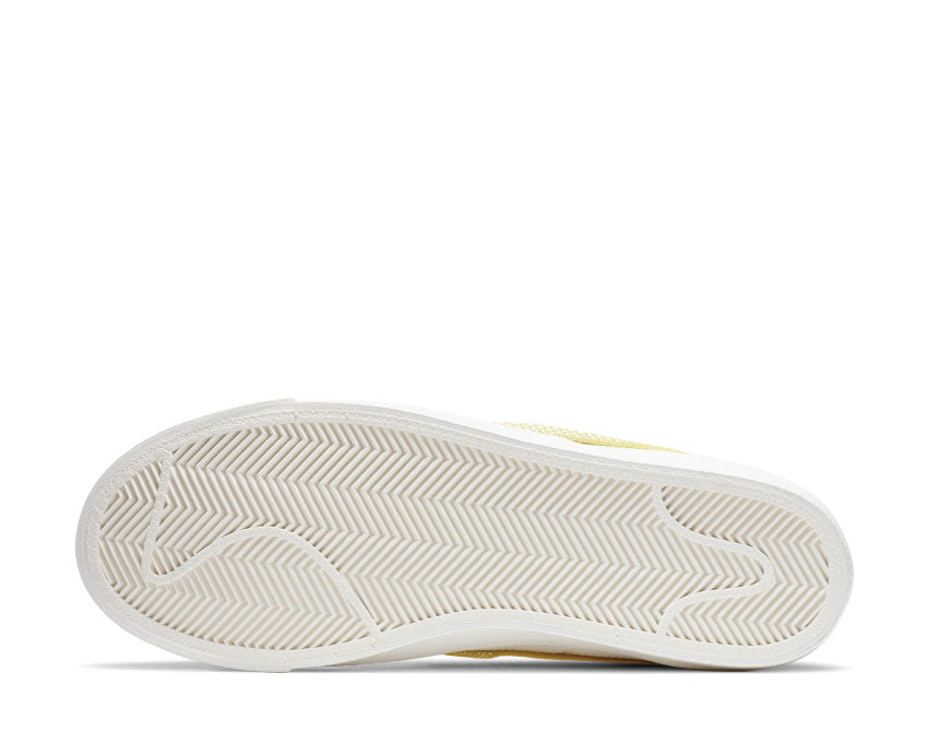 Nike Blazer Mid Vntg '77 White / Metallic Silver - University Gold CZ8105-100