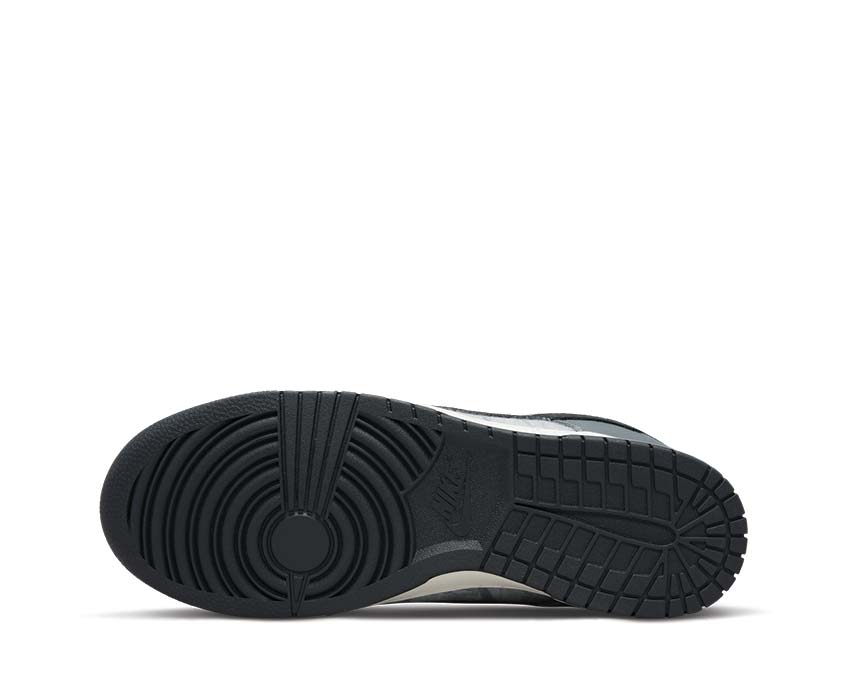 Nike Женские тапочки Nike Burrow Розовый DK Grey Heather / Off Noir - Wolf Grey DQ5015-063
