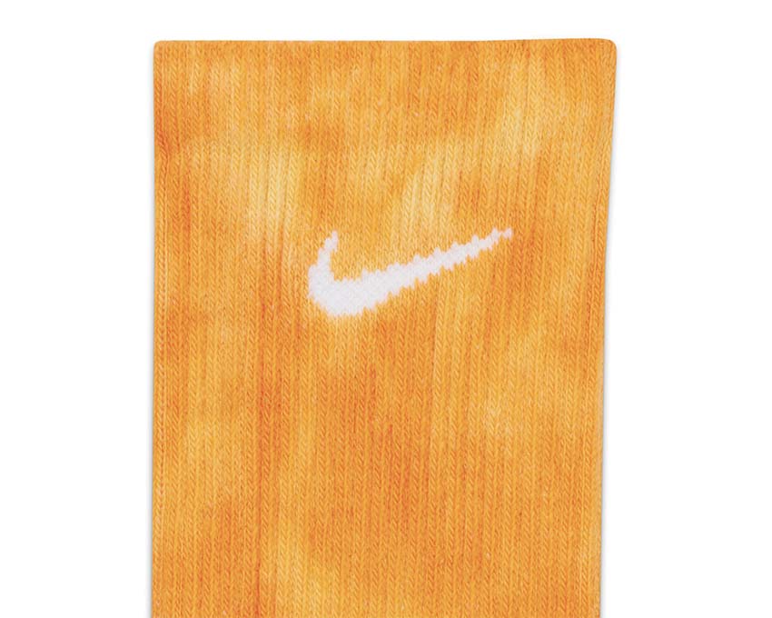 Nike nike epic react flyknit grey sport sneaker Vivid Orange / White DA2613-836