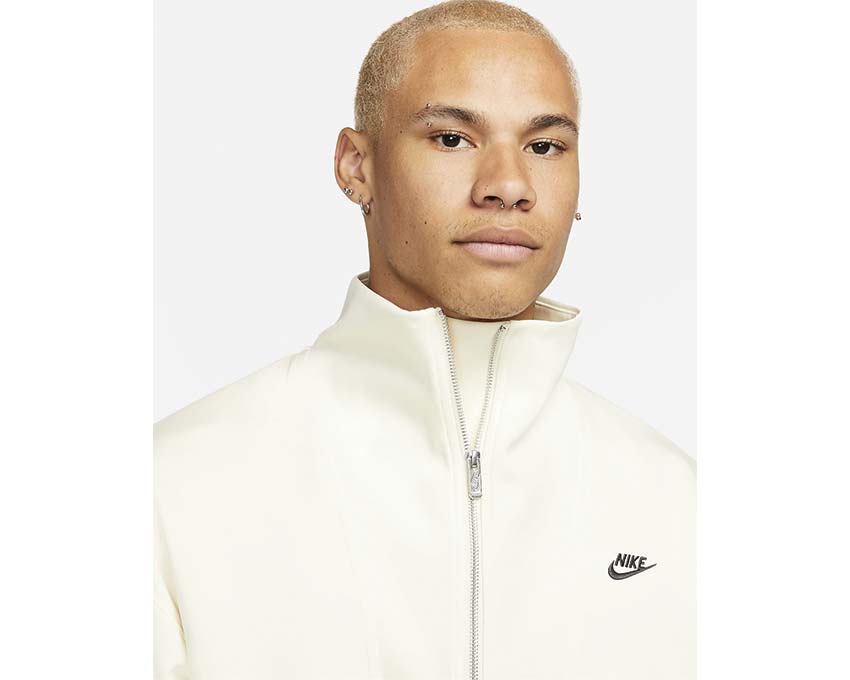 Nike NSW Circa HZ Coconut Milk / Off Noir DQ4237-113