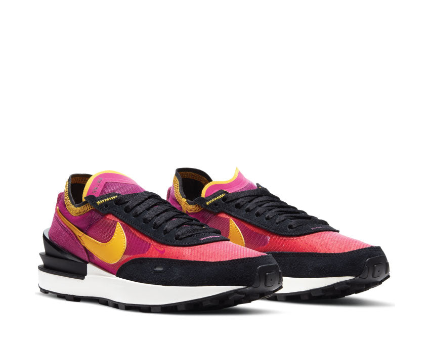 Nike Waffle One Active Fuchsia / University Gold - Black DC2533-600